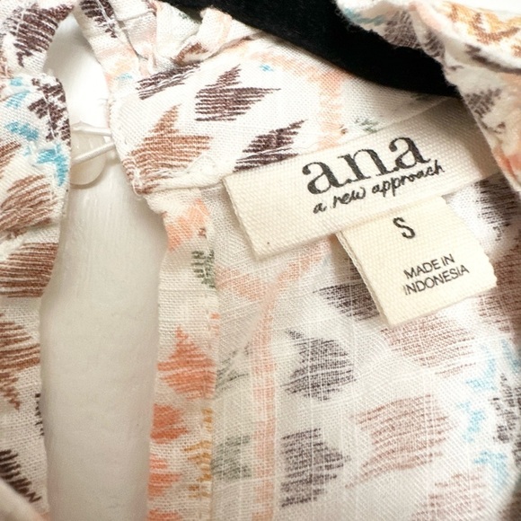 Ana blouse size small Aztec tribal boho ruffles modest indie western - Picture 3 of 4